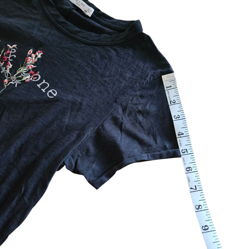 Women's Rag & Bone Black Embroidered Bouquet Logo Short Sleeve T-Shirt Medium - Picture 11 of 11